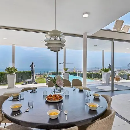 Villa Espectacular In Higueron Benalmádena