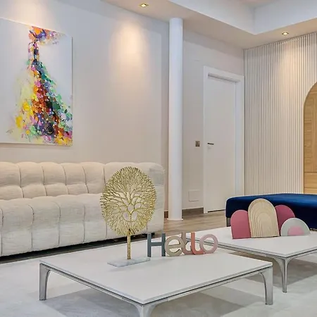 Espectacular In Higueron Villa *