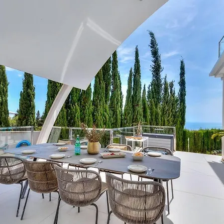 Villa Espectacular In Higueron
